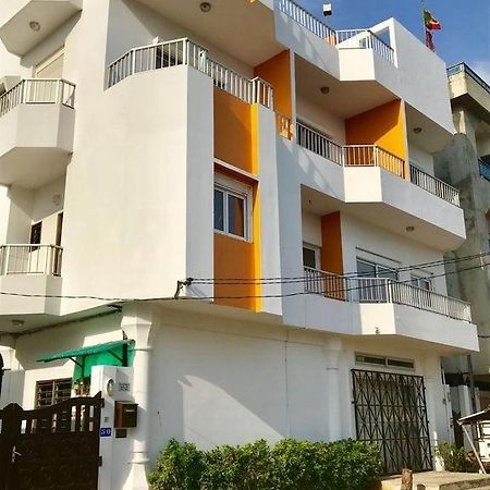 Dodoo Lodge Котону Экстерьер фото
