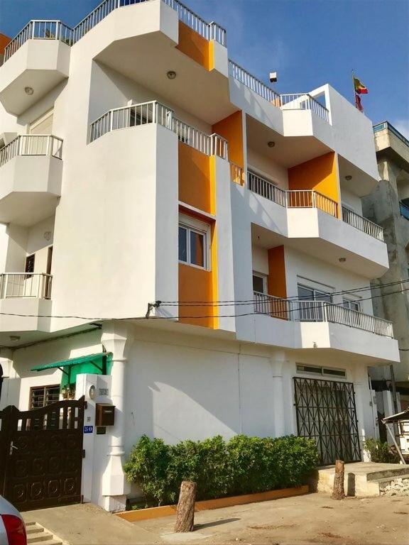 Dodoo Lodge Котону Экстерьер фото
