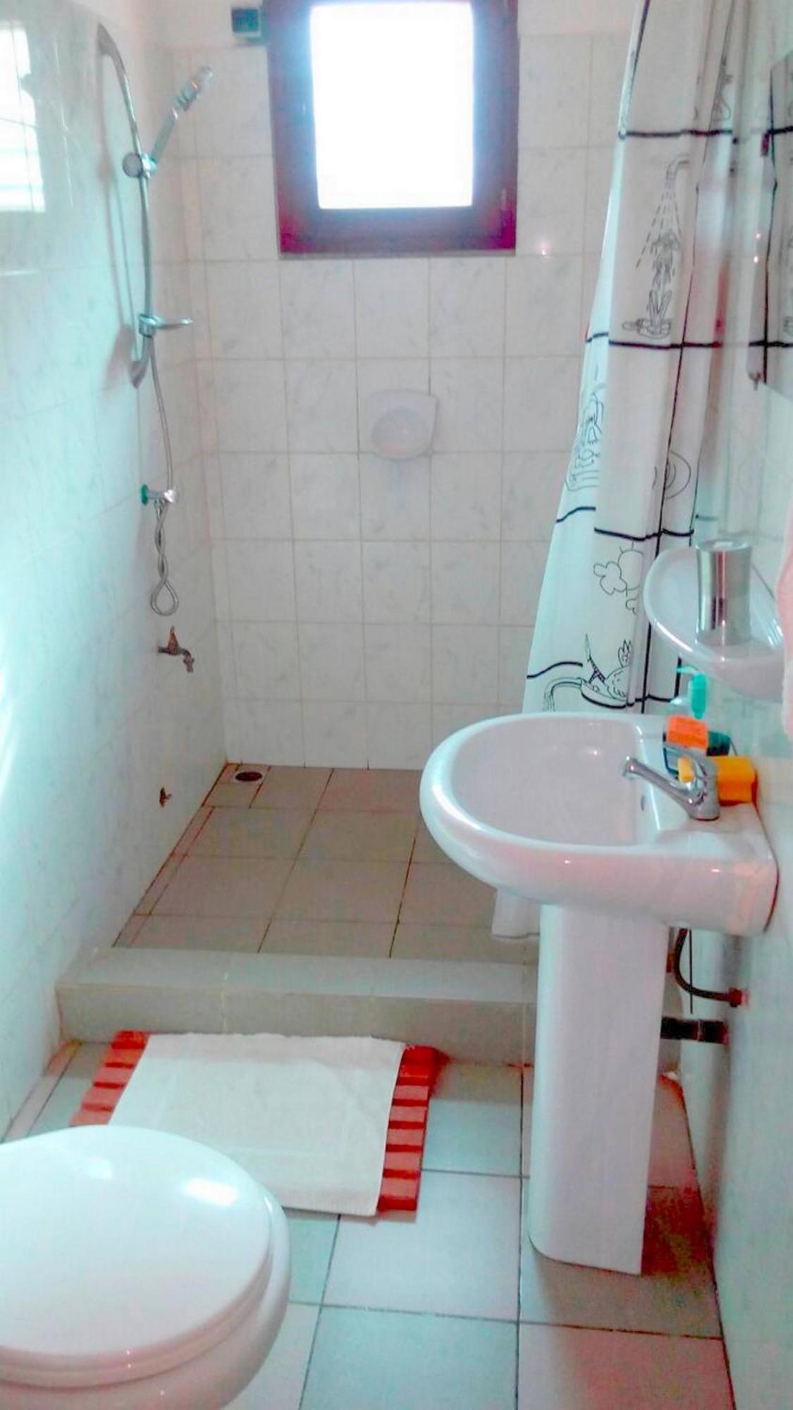 Dodoo Lodge Котону Номер фото